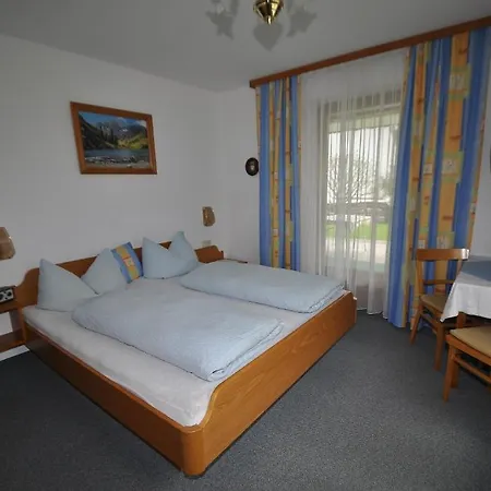 게스트하우스 Gaestehaus Fahringer 3*