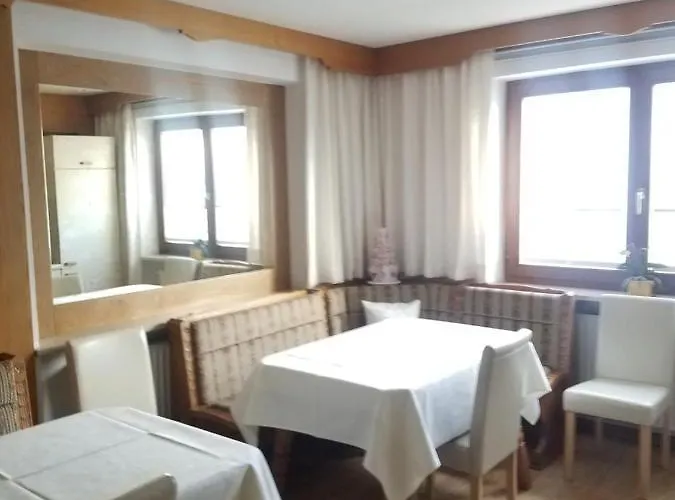 Gaestehaus Fahringer בית הארחה 3*